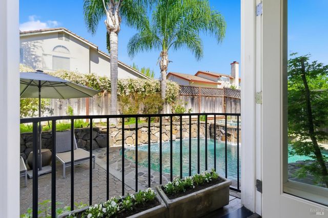 2442 wine country Ave, Napa, CA 94558