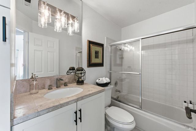 2442 wine country Ave, Napa, CA 94558