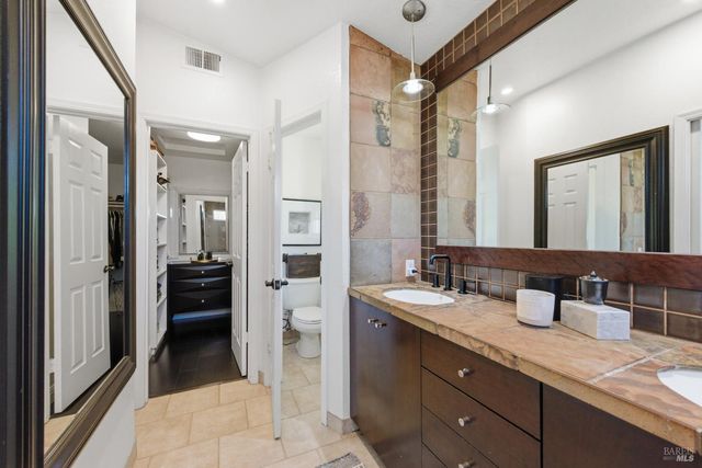 2442 wine country Ave, Napa, CA 94558