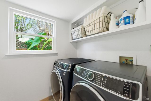 2442 wine country Ave, Napa, CA 94558