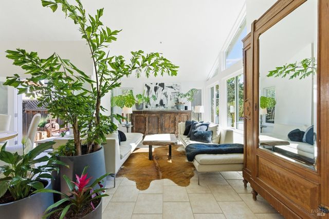 2442 wine country Ave, Napa, CA 94558