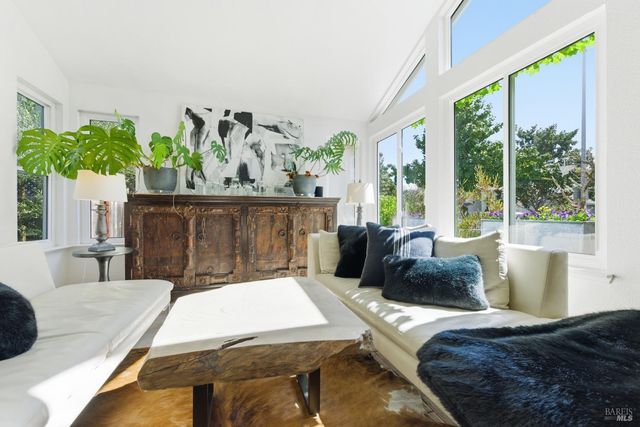 2442 wine country Ave, Napa, CA 94558