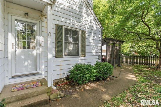 1501 COOK Street, Springfield, IL 62704
