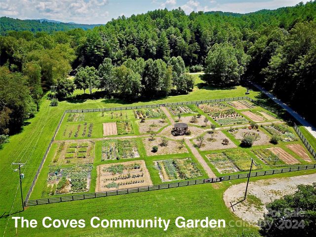 1.55 acres Lot 940 Low Valley Way 940, Lenoir, NC 28645