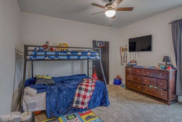 1013 Stadium Drive, Webb City, MO 64870