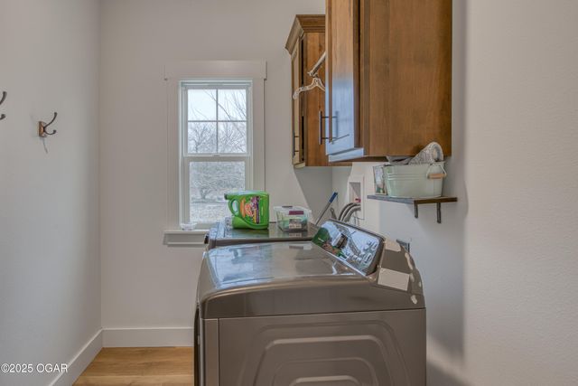 1013 Stadium Drive, Webb City, MO 64870