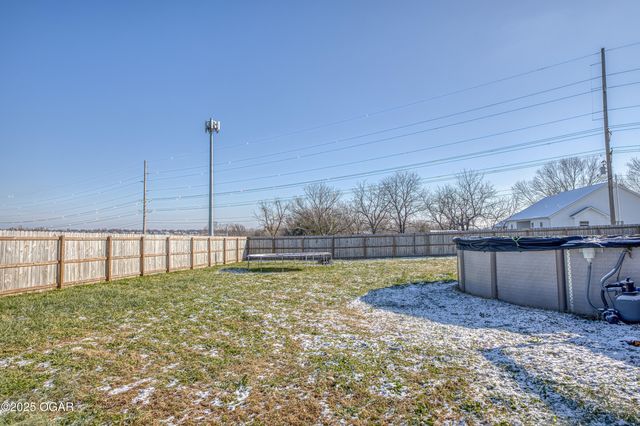 1013 Stadium Drive, Webb City, MO 64870