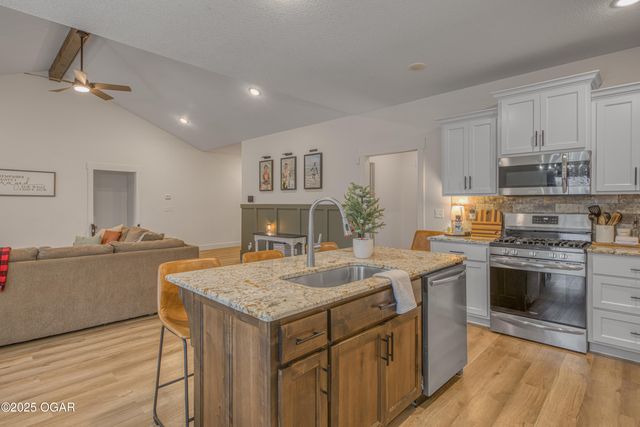 1013 Stadium Drive, Webb City, MO 64870