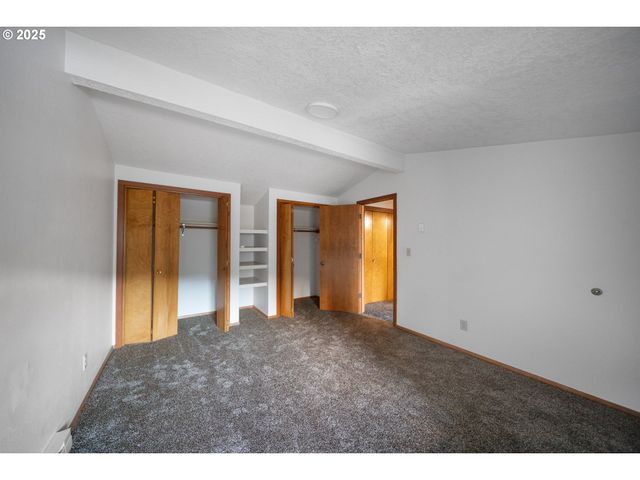 604 THORTON OAR Ln, Reedsport, OR 97467