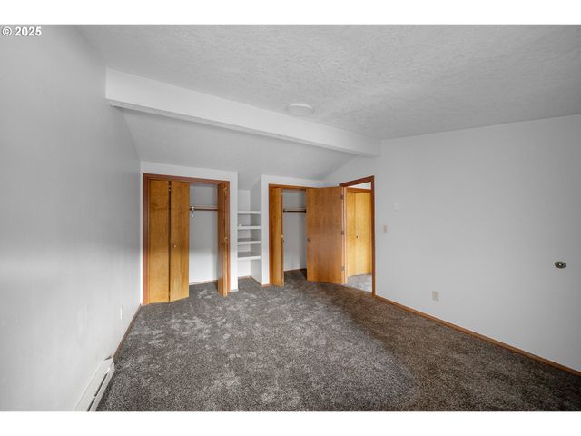 604 THORTON OAR Ln, Reedsport, OR 97467