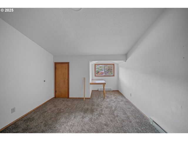 604 THORTON OAR Ln, Reedsport, OR 97467