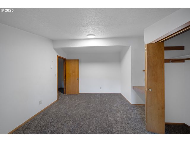 604 THORTON OAR Ln, Reedsport, OR 97467