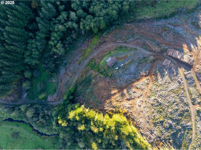 604 THORTON OAR Ln, Reedsport, OR 97467