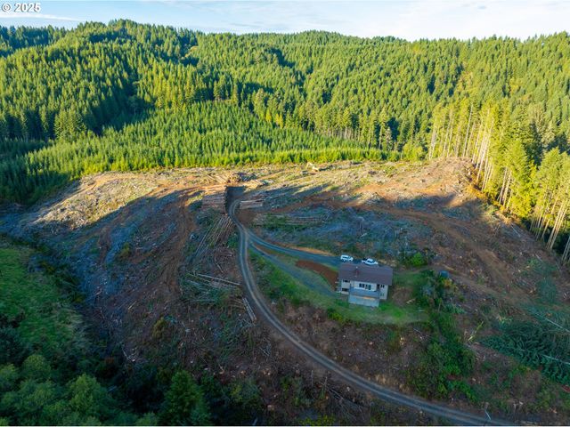 604 THORTON OAR Ln, Reedsport, OR 97467