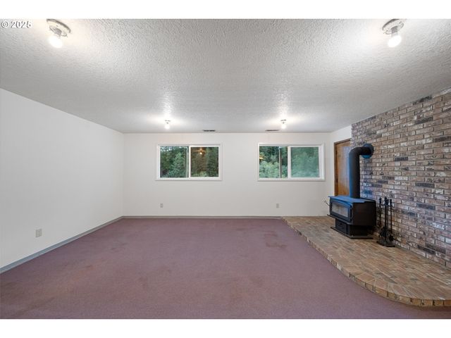 604 THORTON OAR Ln, Reedsport, OR 97467