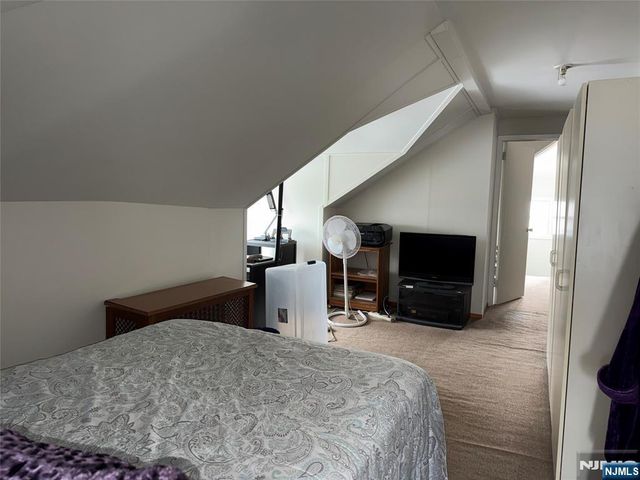 534 Moonachie Avenue, Wood Ridge, NJ 07075