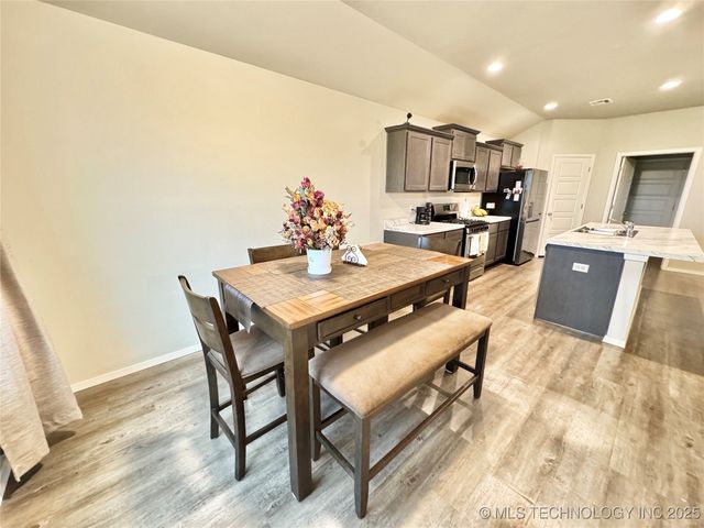 3907 S 150th East Avenue, Tulsa, OK 74134