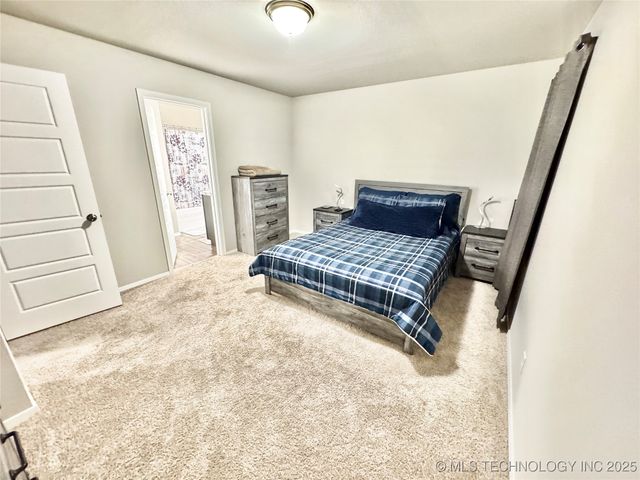 3907 S 150th East Avenue, Tulsa, OK 74134