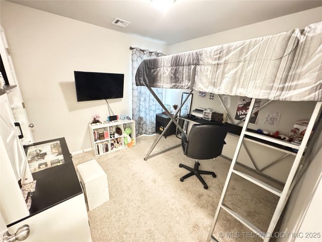 3907 S 150th East Avenue, Tulsa, OK 74134