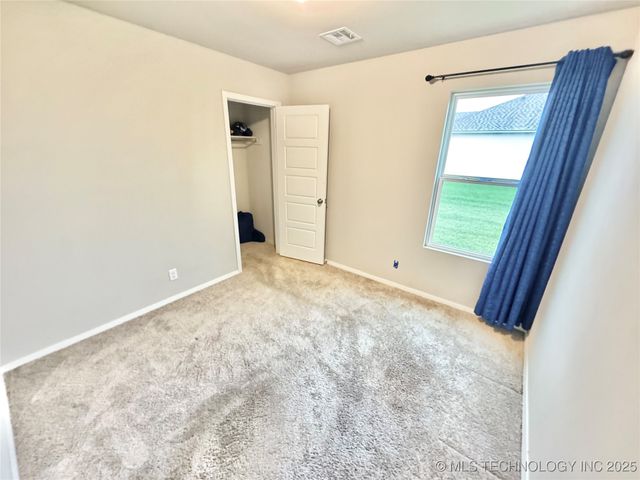 3907 S 150th East Avenue, Tulsa, OK 74134