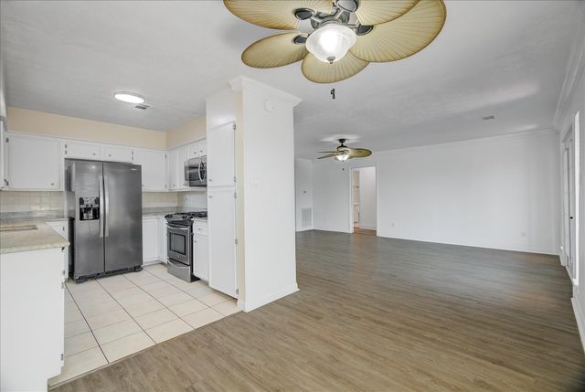 784 Marlin, Bayou Vista, TX 77563