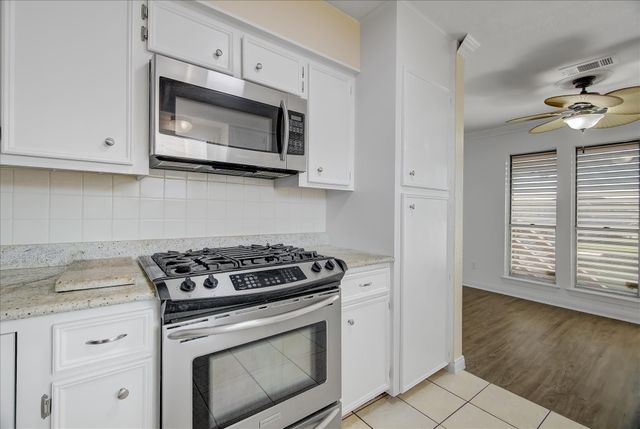 784 Marlin, Bayou Vista, TX 77563