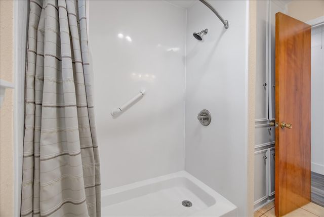 784 Marlin, Bayou Vista, TX 77563