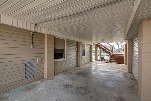 784 Marlin, Bayou Vista, TX 77563