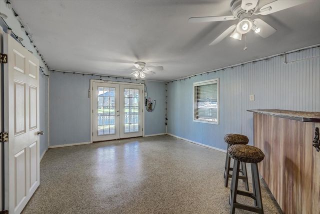 784 Marlin, Bayou Vista, TX 77563