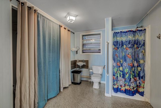 784 Marlin, Bayou Vista, TX 77563