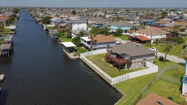 784 Marlin, Bayou Vista, TX 77563