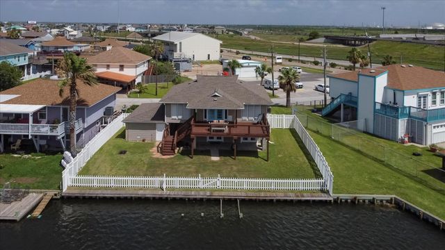 784 Marlin, Bayou Vista, TX 77563