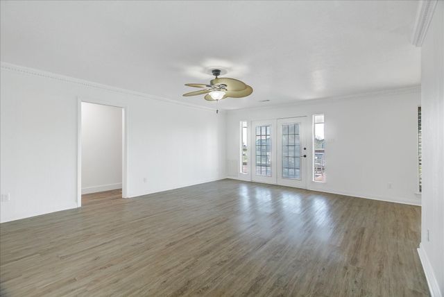 784 Marlin, Bayou Vista, TX 77563