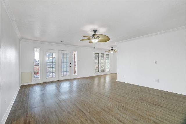 784 Marlin, Bayou Vista, TX 77563