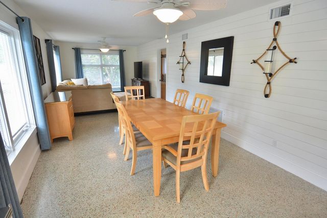 1395 NE Flora Place, Jensen Beach, FL 34957