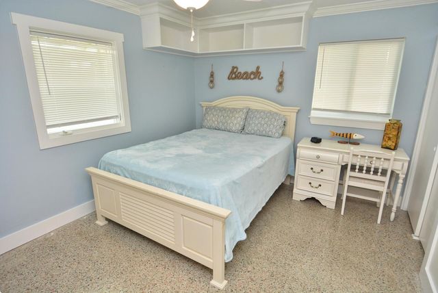 1395 NE Flora Place, Jensen Beach, FL 34957