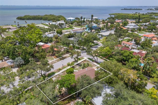 7311 BROUGHTON STREET, Sarasota, FL 34243