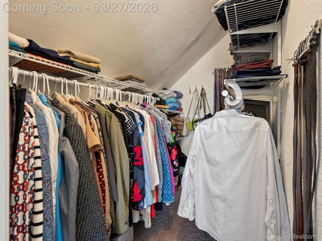 2100 N Wilson Avenue, Royal Oak Charter Township, MI 48073