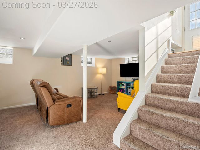 2100 N Wilson Avenue, Royal Oak Charter Township, MI 48073