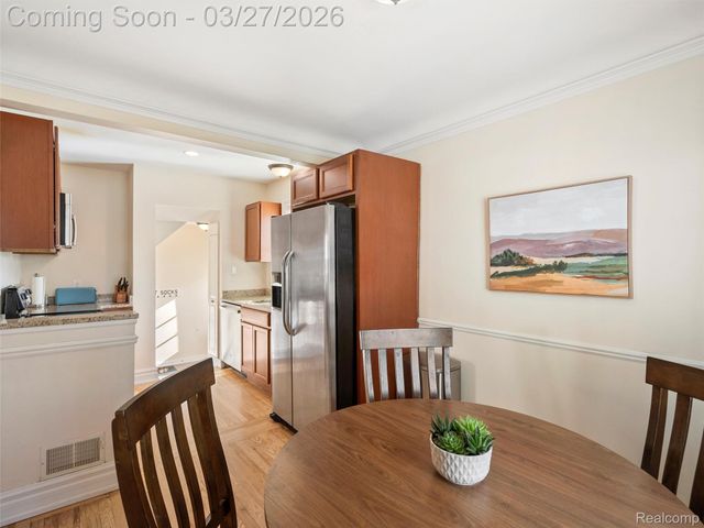 2100 N Wilson Avenue, Royal Oak Charter Township, MI 48073