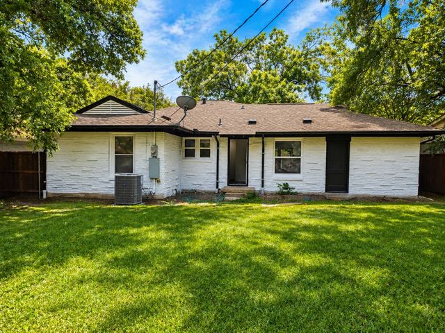 3217 Santa Teresa Avenue, Dallas, TX 75228