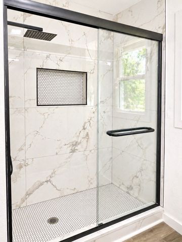 3217 Santa Teresa Avenue, Dallas, TX 75228