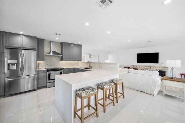 3735 Quail Ridge Drive N Bobwhite C, Boynton Beach, FL 33436