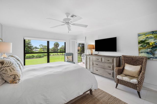 3735 Quail Ridge Drive N Bobwhite C, Boynton Beach, FL 33436