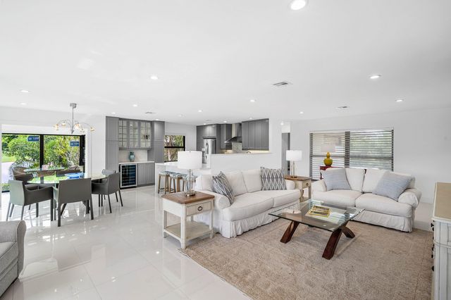 3735 Quail Ridge Drive N Bobwhite C, Boynton Beach, FL 33436