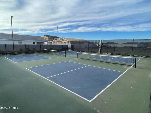 2703 E DUTCHMANS Trail, Apache Junction, AZ 85119