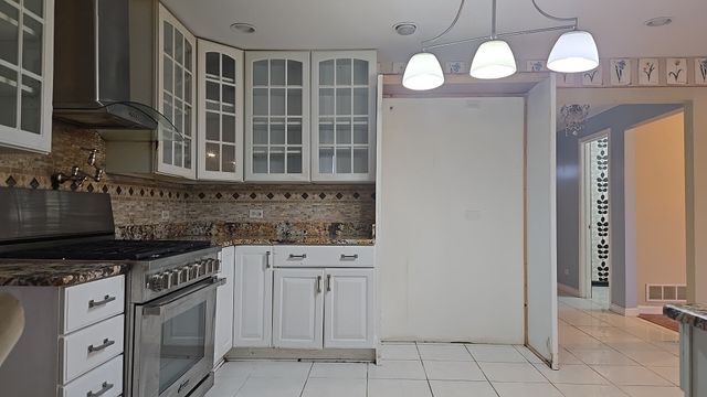 23100 Eastbrook Drive, Sauk Village, IL 60411