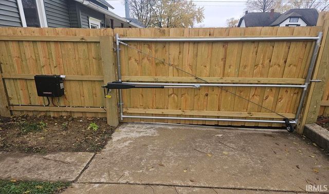 10 E Green Street, Frankfort, IN 46041