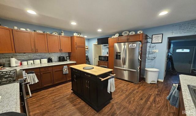 10 E Green Street, Frankfort, IN 46041