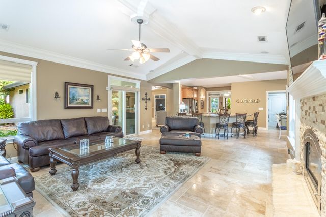 4836 St Charles Drive, Redding, CA 96002